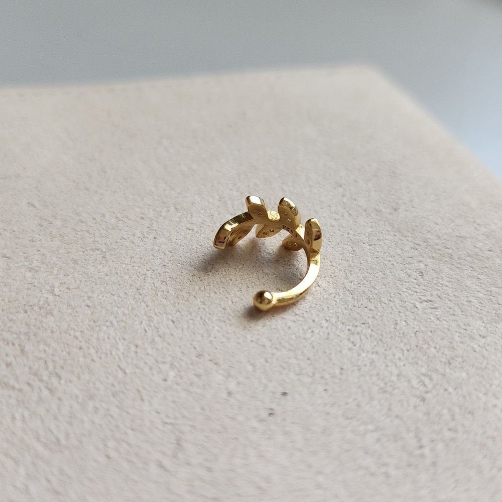 Gold Leaf Cuff Earring - Picture 2 of 4